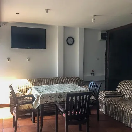 Anastasia リゾート コスティネシュティ